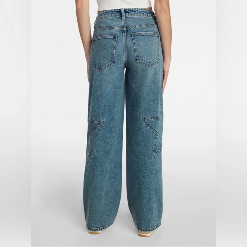 No Boundaries Mid Rise Wide Leg Star Jean - Picture 3 of 9